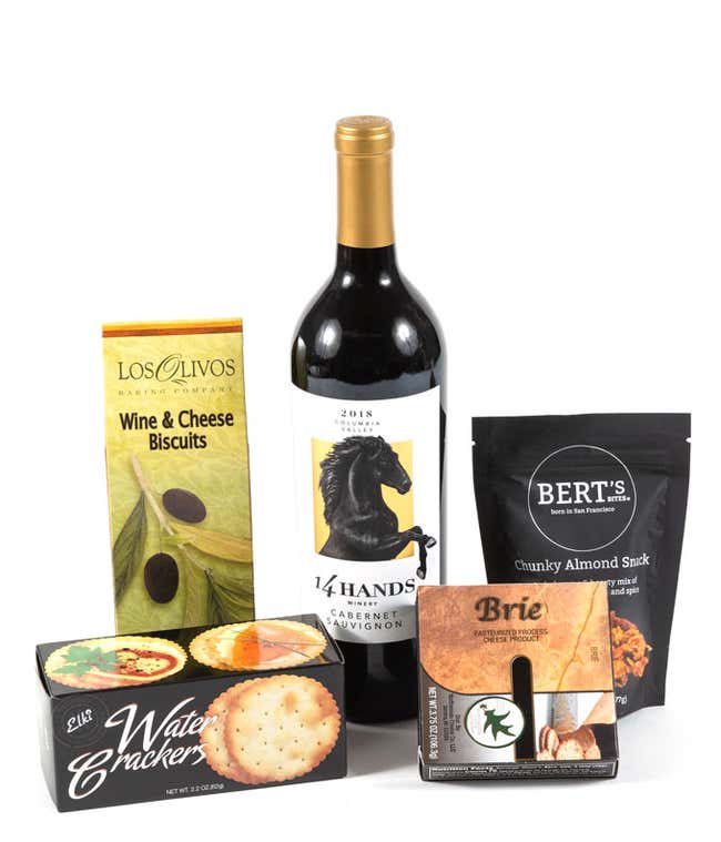14 Hands Wine Gift Set